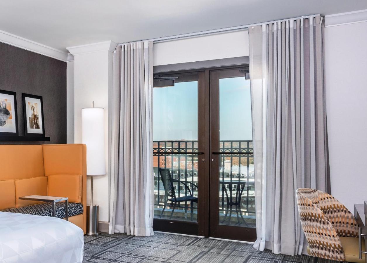 Holiday Inn Lafayette-City Centre By Ihg Exterior foto